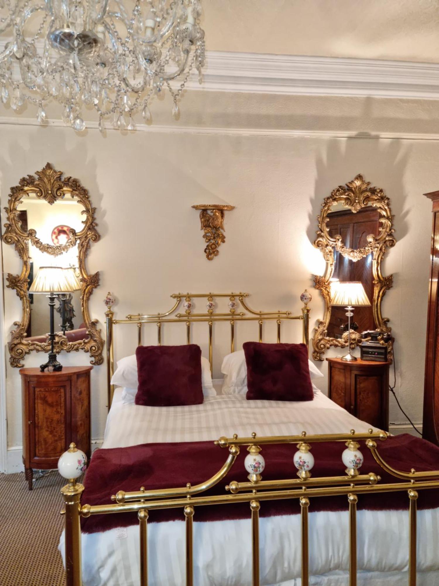 Bed and Breakfast Charlemont House Moy Экстерьер фото