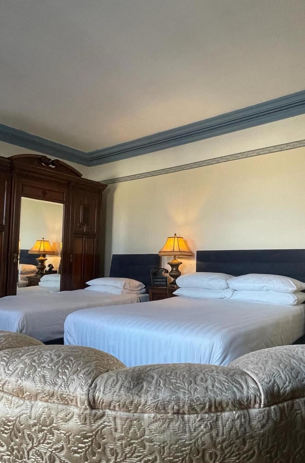Bed and Breakfast Charlemont House Moy Экстерьер фото