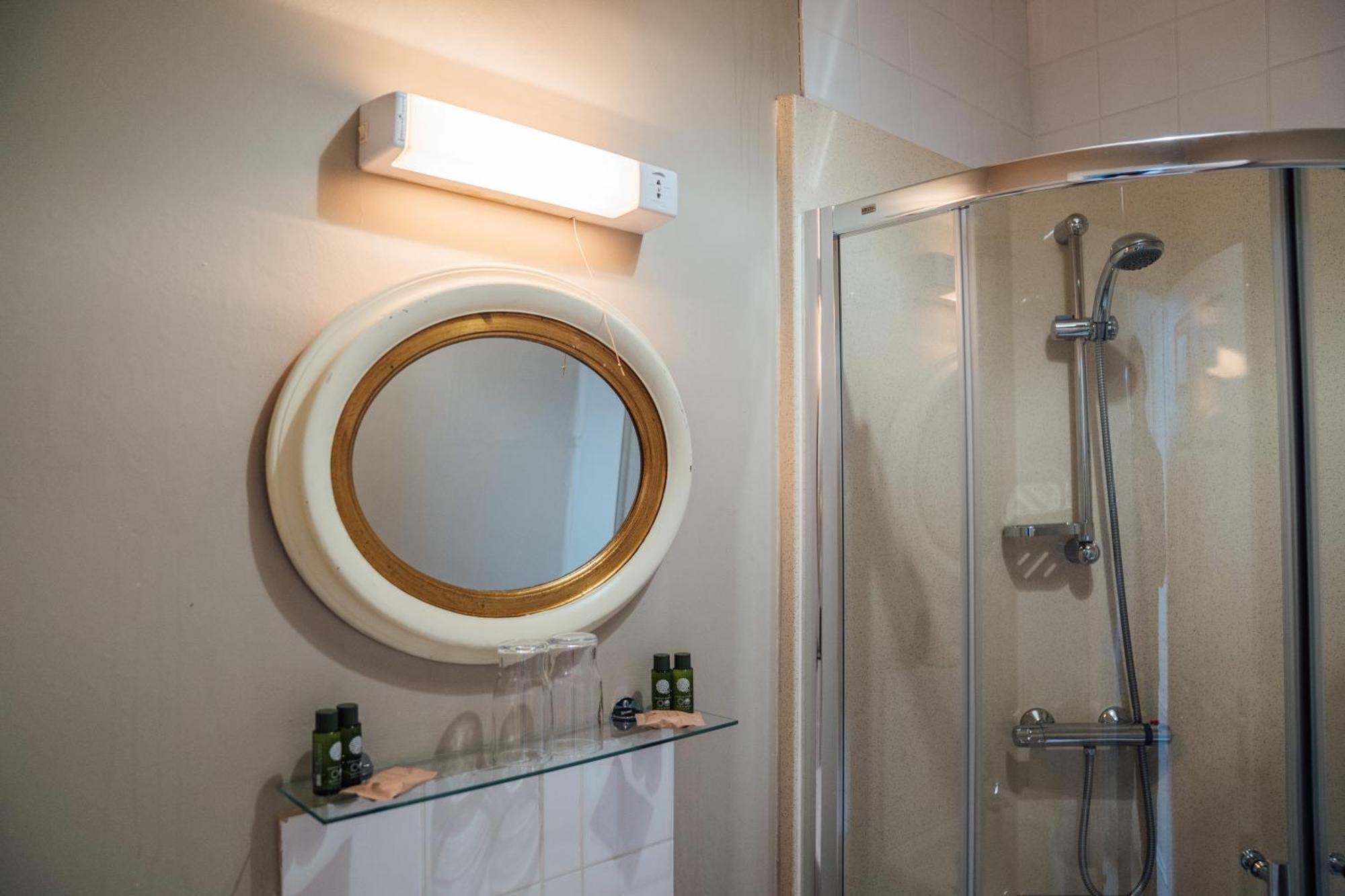 Bed and Breakfast Charlemont House Moy Экстерьер фото