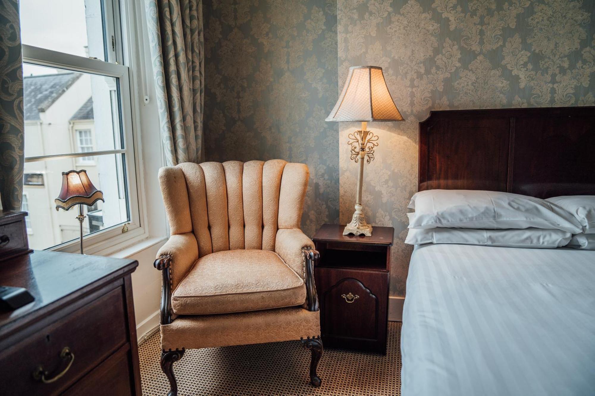 Bed and Breakfast Charlemont House Moy Экстерьер фото