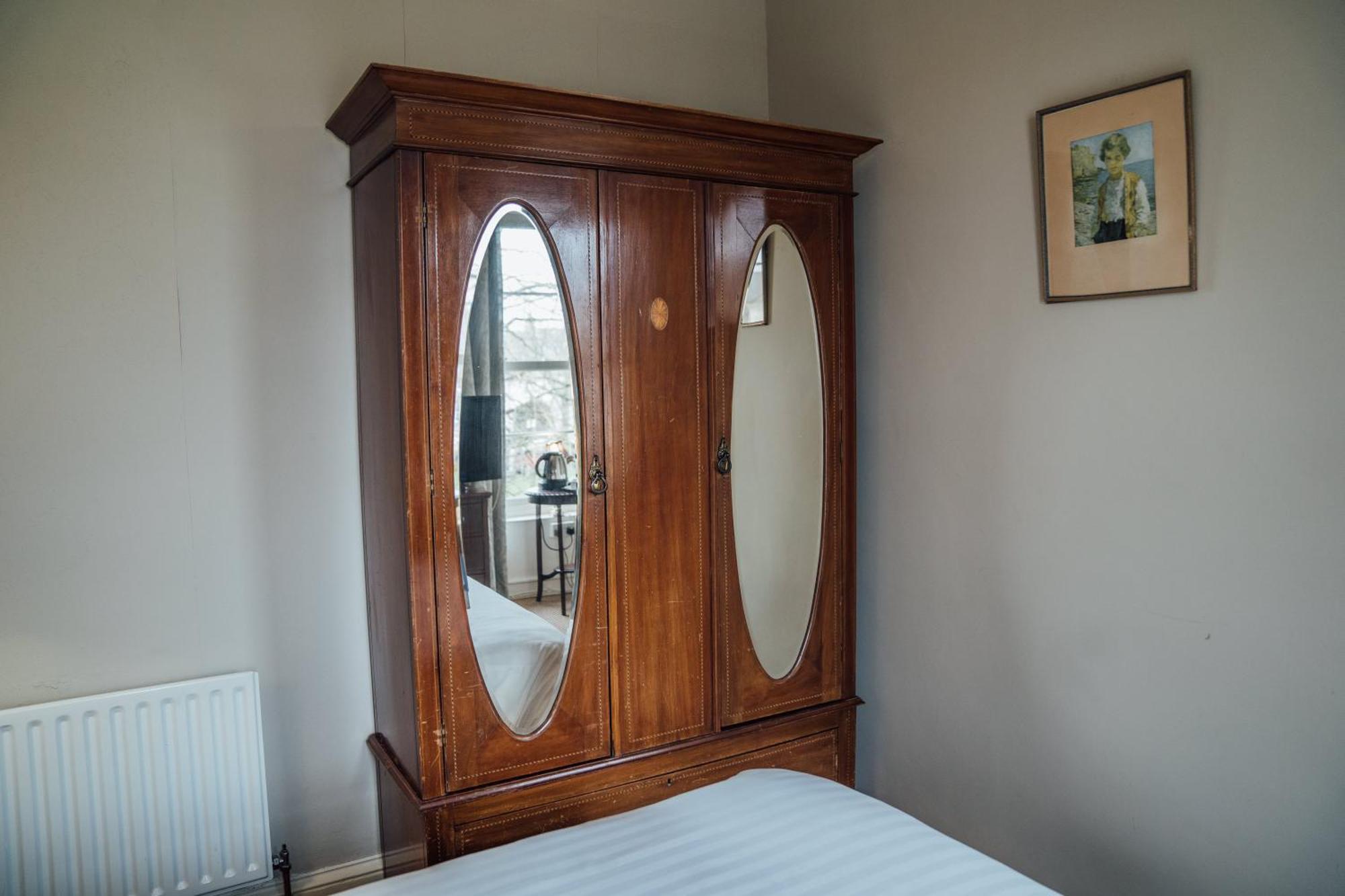 Bed and Breakfast Charlemont House Moy Экстерьер фото