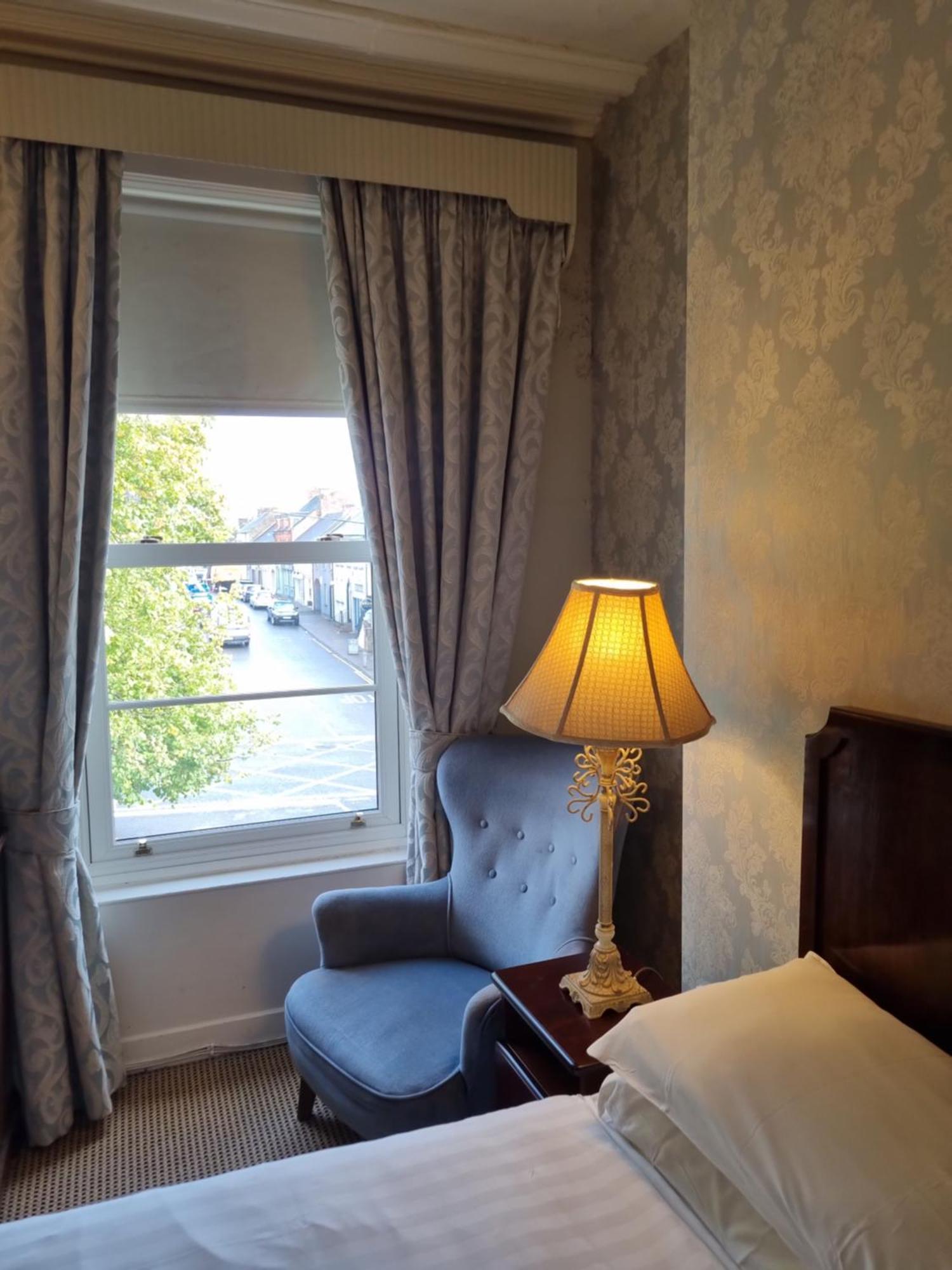 Bed and Breakfast Charlemont House Moy Экстерьер фото