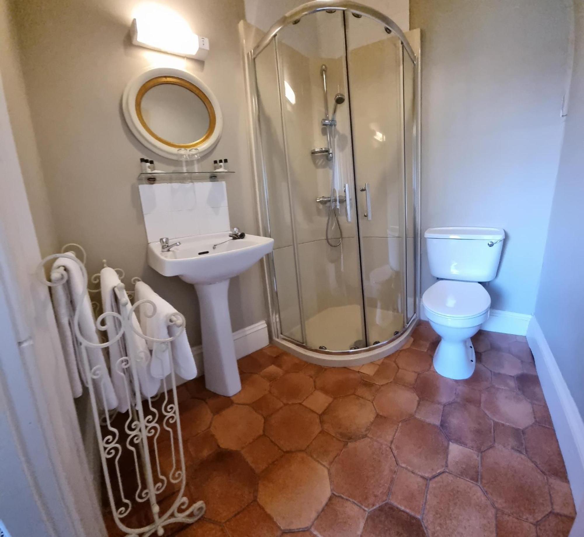 Bed and Breakfast Charlemont House Moy Экстерьер фото