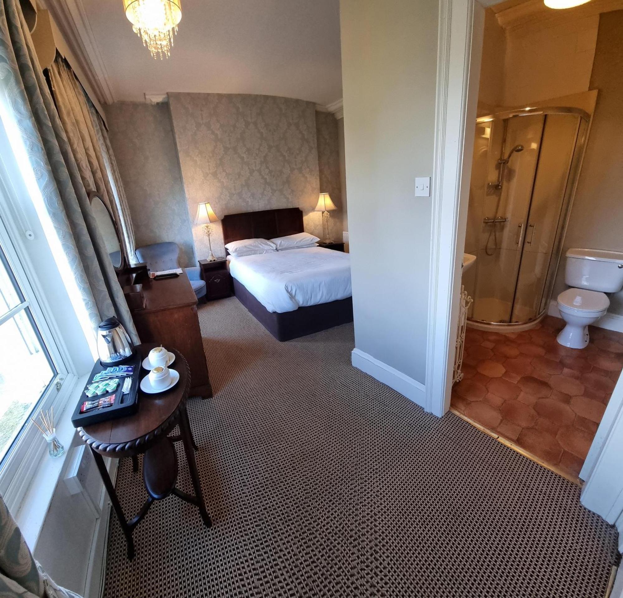 Bed and Breakfast Charlemont House Moy Экстерьер фото