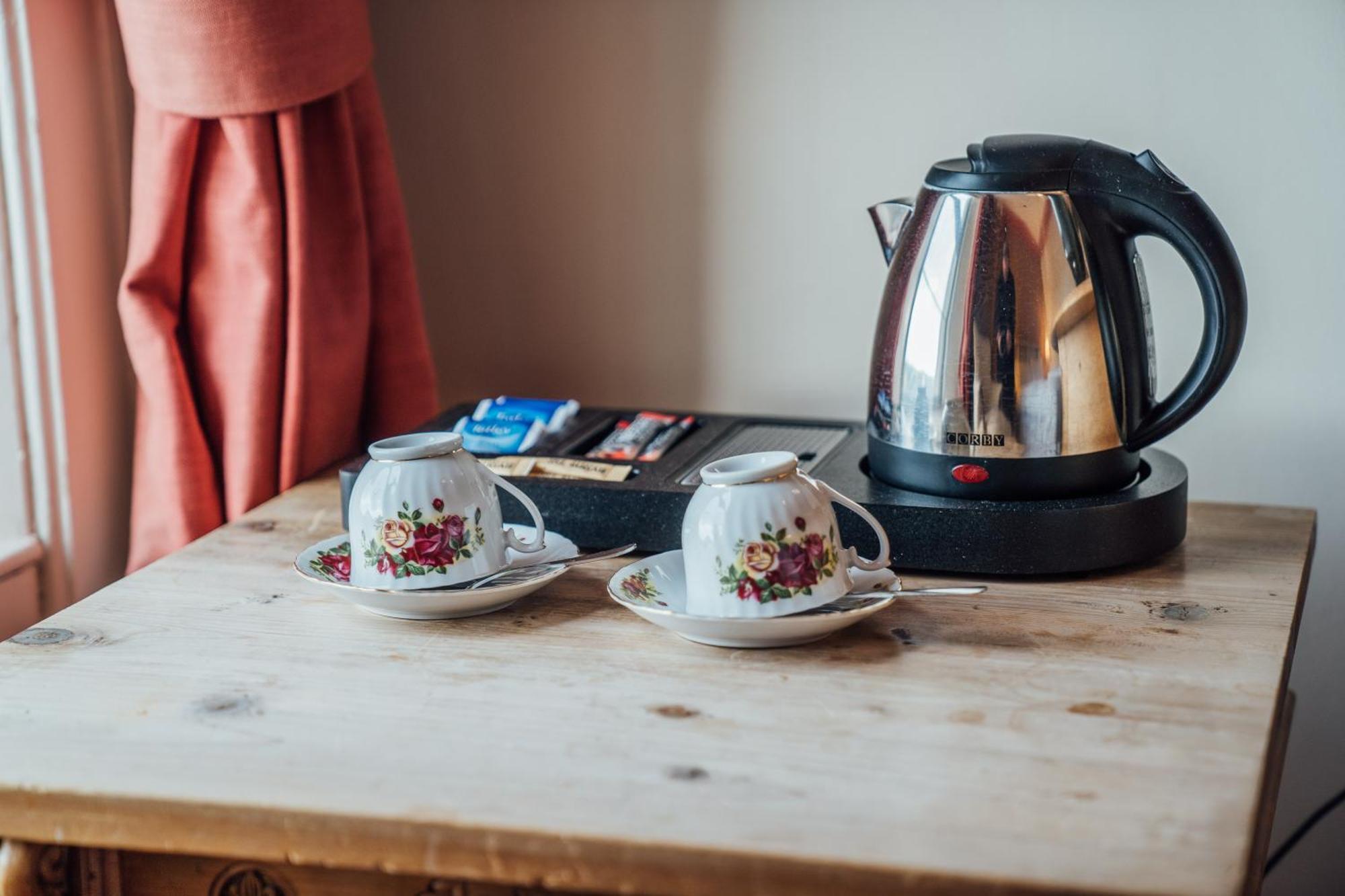 Bed and Breakfast Charlemont House Moy Экстерьер фото