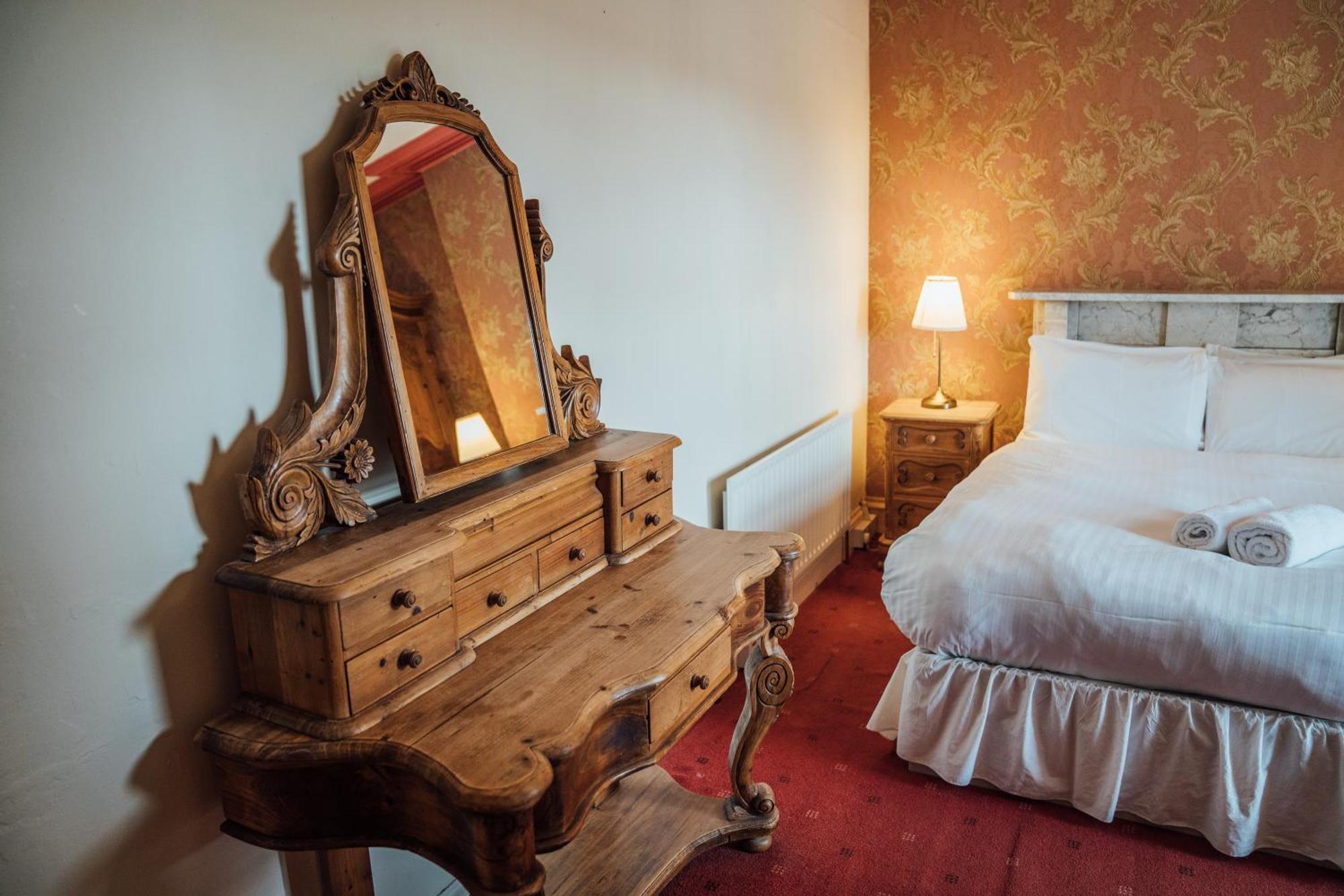 Bed and Breakfast Charlemont House Moy Экстерьер фото